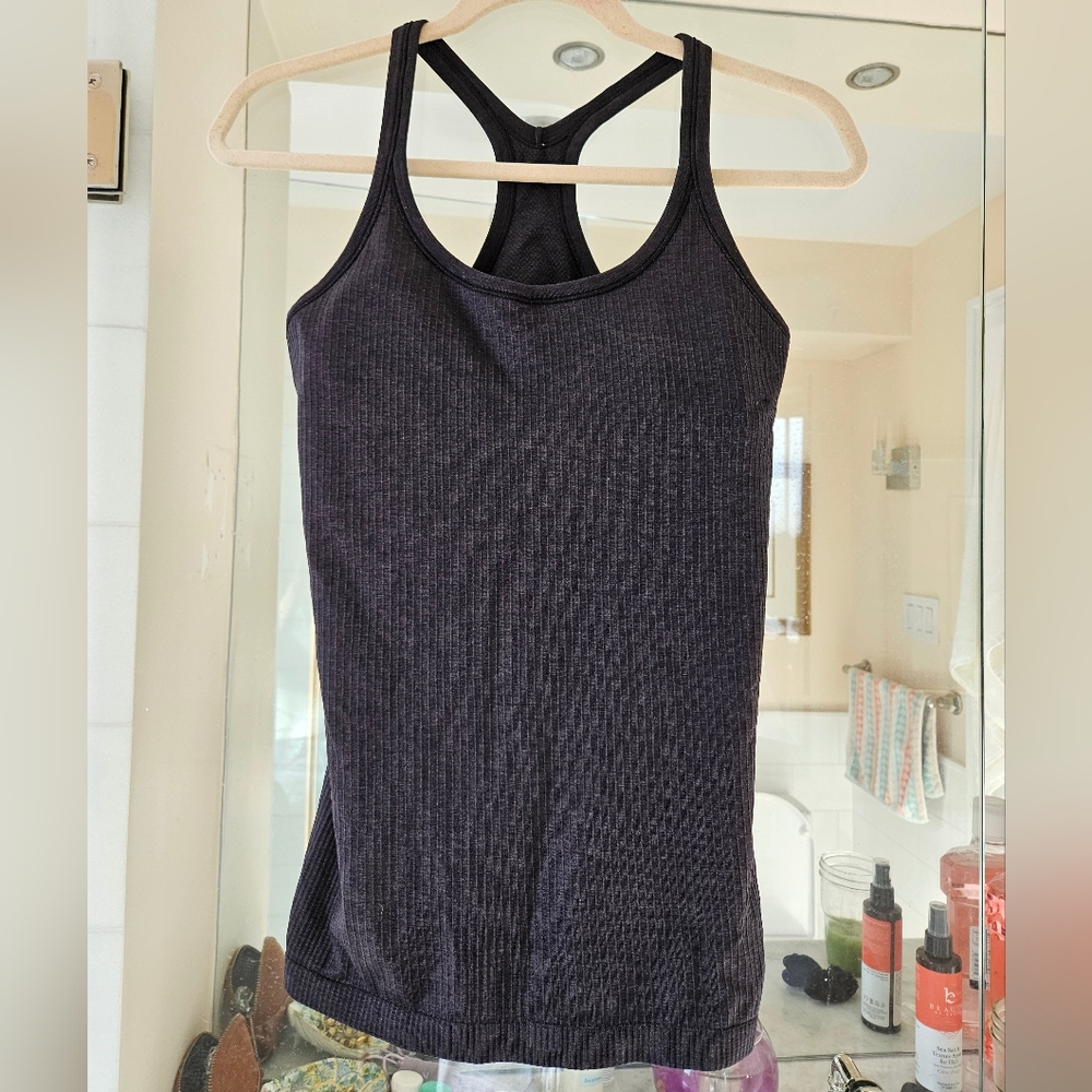 Lululemon Black Ribbed Women's Racerback Tank Top - Size 8